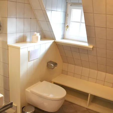 Apartment Ferienhaushaelfte Am Museum